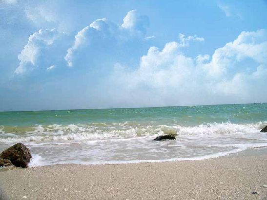 Многие едут к Азовскому морю уже на майские праздники чтобы отдохнуть в тишине. Погода на Азове в мае