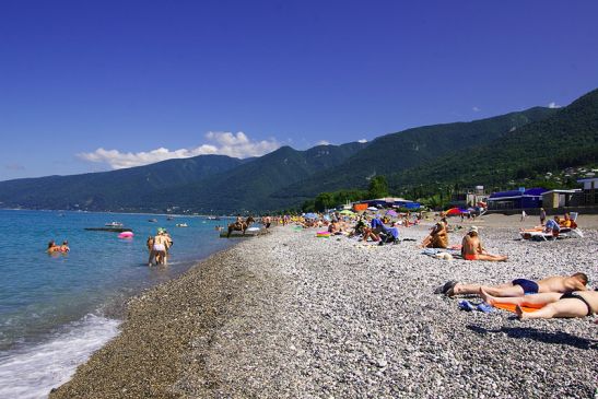 Пляжный отдых в Абхазии - одно из самых популярных направлений