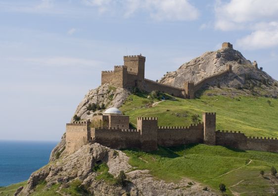 Более 10 веков назад Генуэзская крепость была форпостом генуэзских торговцев
