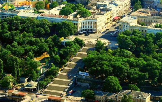 Потёмкинская лестница в Одесса входит в 10-ку самых красивых лестниц Европы