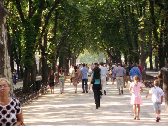 Приморский бульвар в Одессе - одно из самых оживлённых мест города